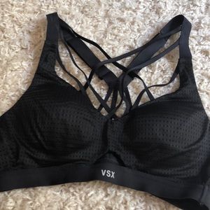 Cross neck detail sports bra